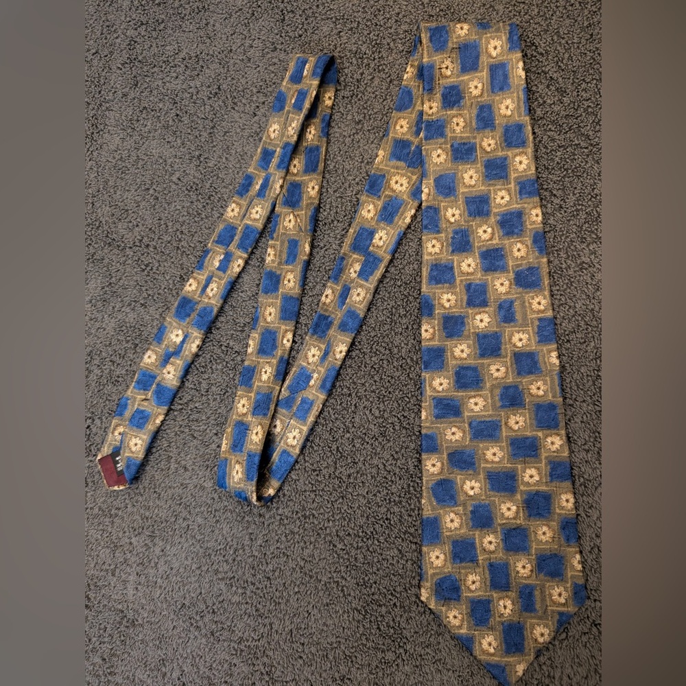 Barrington Blue and Tan Patterned Men's Tie